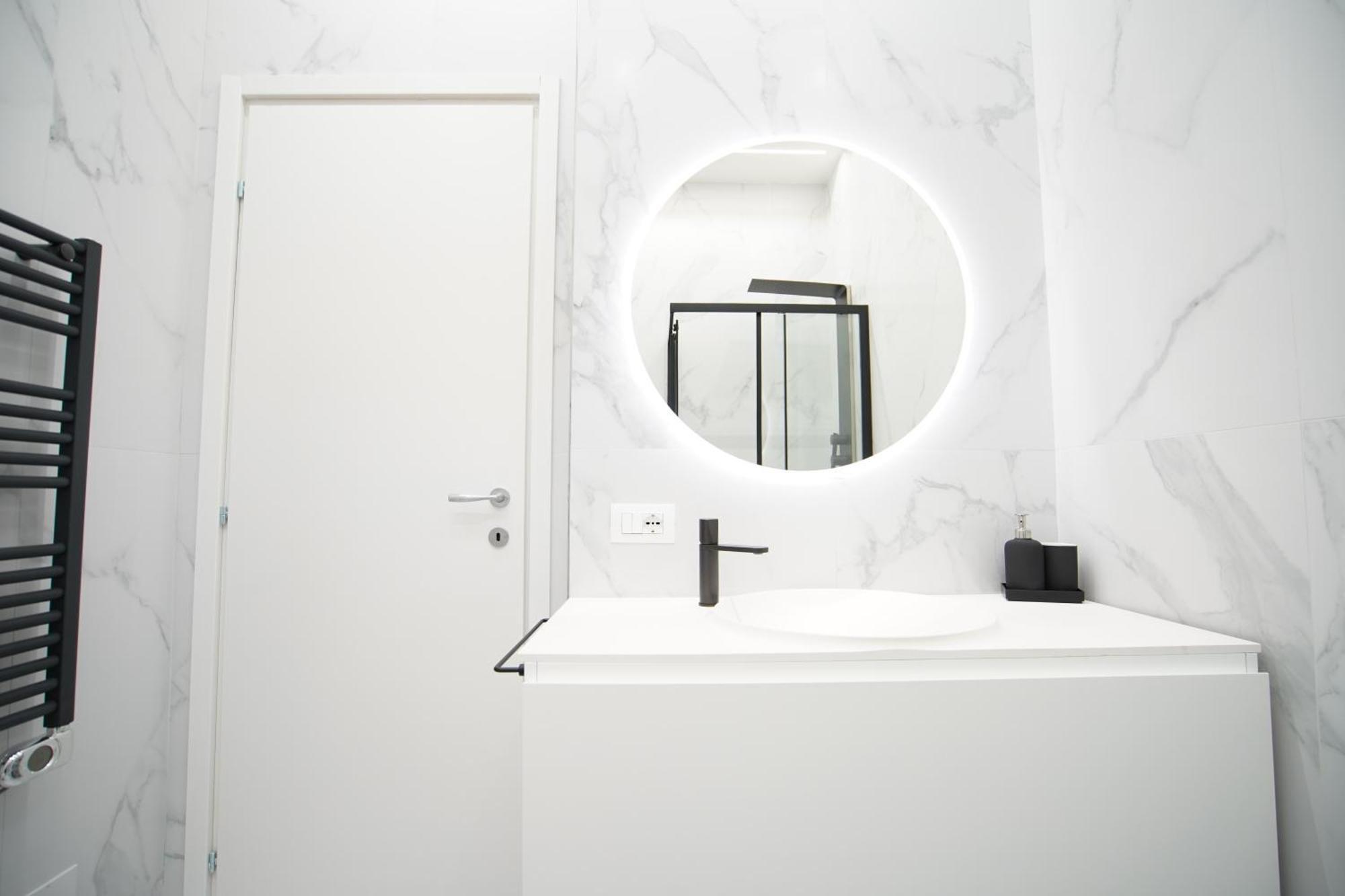 Apartamento Sky Downtown Smn ,train Station,2 Letti,balcone