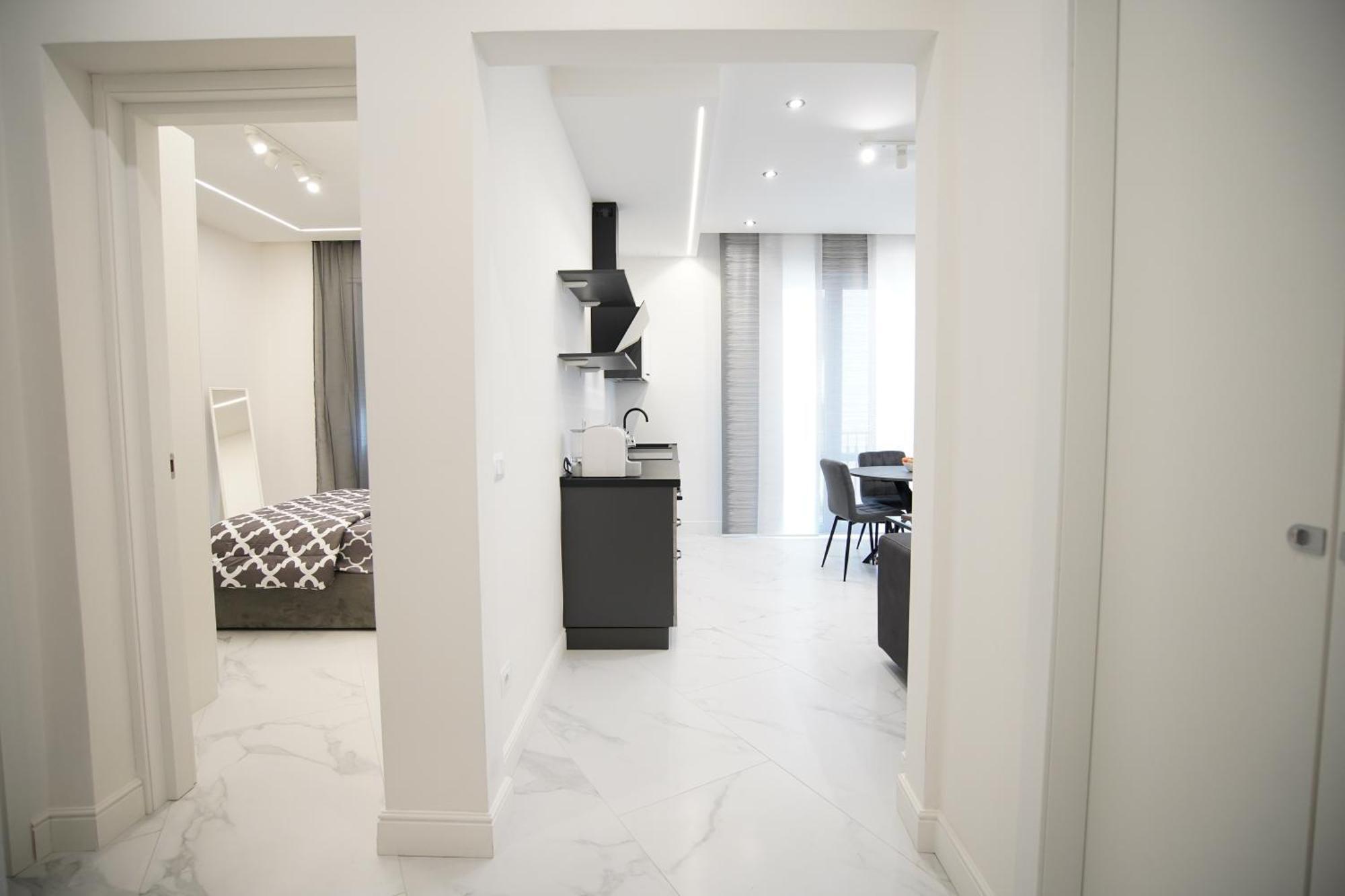 Apartamento Sky Downtown Smn ,train Station,2 Letti,balcone Florença